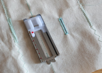 Réaliser une boutonnière en 4 temps sur la JANOME Cherry 21
