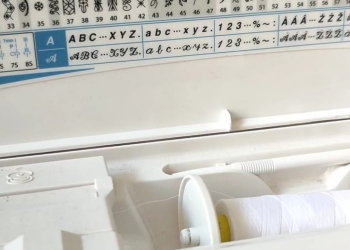Majuscules et minuscules avec les alphabets de nos machines à coudre.